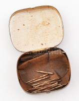 Régi gramofontűs doboz 4 cm, kopott