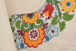 Kézi hímzett gyermek pólya. 140x80cm