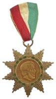 1947. A Magyar Szabadság Érdemrend bronz fokozata részben zománcozott, patinázott bronz kitüntetés trikolor szalagon T:2 kis zománchiba NMK 483.