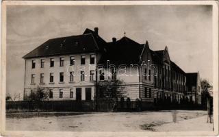 1936 Nagyenyed, Aiud; Hidász laktanya / Bat. I. Pioneri Munte / military barracks (EK)