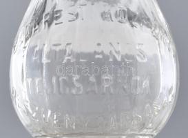 cca 1930 Budapest Központi Általános Tejcsarnok Rt. kefires üveg, kis csorbával, kis kopásnyomokkal,...