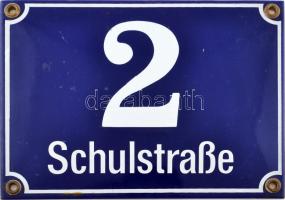 Schulstrasse 2, osztrák/német házszámtábla, zománcozott fém, 20x15 cm