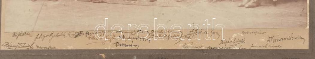 cca 1910-20 Férfiak csoportképe autográf aláírásaikkal, köztük egy katona valamint Volenszky Gyula, ...