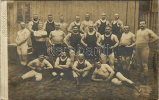 1906 Budapest, magyar birkózó csapat. Békei Ödön / Hungarian wrestling team, sport photo (EK)
