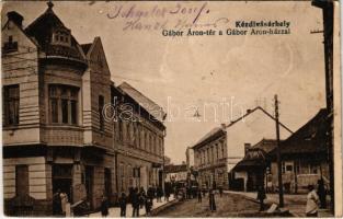 1918 Kézdivásárhely, Targu Secuiesc; Gábor Áron tér a Gábor Áron házzal / square, street view (ázott sarok / wet corner)