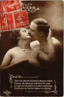 1919 Csókolózó pár, finoman erotikus / Gently erotic couple kissing. Mondial 748., TCV card (fl)