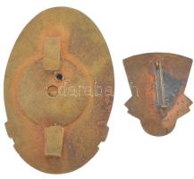 ~1960-1970. "Az egység élen járó rajparancsnoka" zománcozott fém sapkajelvény (~48x32mm) +...