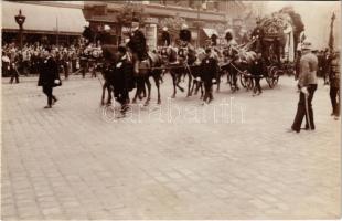 Budapest, Magas rangú repülőtiszt temetése. photo