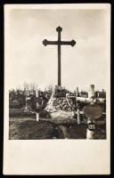 cca 1920-1940 Katonai temetők, 2 db fotó, 11x8 cm és 14x8,5 cm