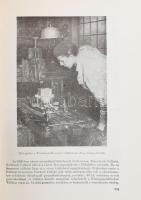 Kiskunhalas. Helytörténeti monográfia I. Kiskunhalas, 1965. Kiadói papírkötés, sérült papír védőborí...