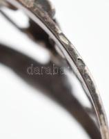 2 db empire stílusú ezüst (Ag) fűszertartó üveg betéttel. Jelzett. 6,5 cm 58 g kis csorbákkal