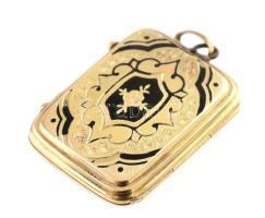 Arany (Au/14k) kényképtartós medál, zománc díszítéssel, javított, kis sérüléssel, 3x2,3cm, jelzés né...