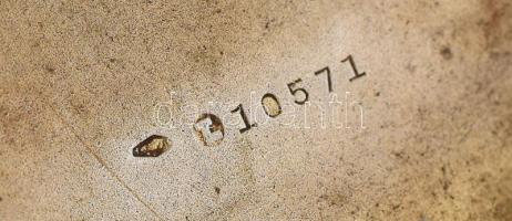 Ezüst (Ag) cigaretta tárca, jelzett, 5,5x8cm, nettó: 67g