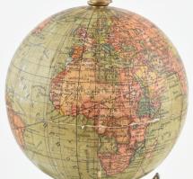 Jelzés nélkül: Atlasz. Bronz, földgömbbel a tetején, márvány talapzaton. Kopásokkal, m: 30 cm