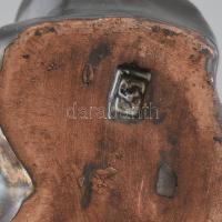 Izsépy Margit: Afrikai nő. Kerámia, Jelzés nélkül, minimális lepattanással, m: 24 cm