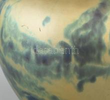 Zsolnay labrador mázas váza, jelzett, 1920 körül, ragasztott, m: 12 cm