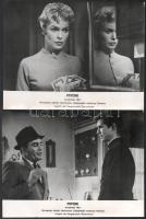 cca 1960 Alfred Hitchcock ,,Psycho" című amerikai filmjének jelenetei és szereplői, 13 db vinta...