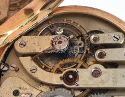 14K arany (Au) dupla arany fedeles zsebóra. Chaton rugós szerkezet Nem működik. d: 49 mm br 75 g, Je...