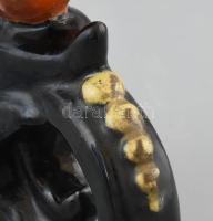 Komlós: Tulipános gyertyatartó. Kerámia, jelzett, kopásokkal, m: 13 cm