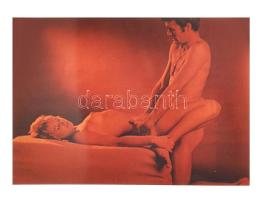 cca 1985 Dobogós pozíciók a szexuális örömszerzésben, szolidan erotikus felvételek, Fekete György budapesti fényképész hagyatékából 5 db DIAPOZITÍV, 2x2,8 cm
