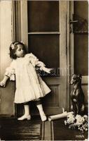 1906 Girl with dog sculpture