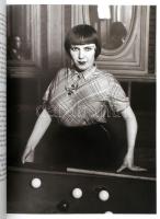 Brassai: The secret of Paris of the 30's. Thames and Hudson. 2001. Kiadói papírkötésben