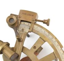 Szextáns, réz. d: 15 cm, Jelzett: Ross London