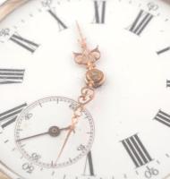 Ezüst (Ag) zsebóra dupla ezüst tokkal. Jelzett, működő, jó állapotban d: 50 mm