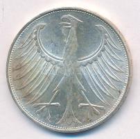 Német Szövetségi Köztársaság 1971G 5M Ag T:2 patina, karc
FRG 1971G 5 Mark Ag C:XF patina, scratch
...