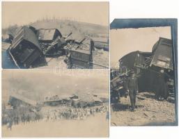 1907 Körtekapu, Porta Orientalis; vasúti szerencsétlenség, kisiklott felborult tehervonat - 3 db eredeti fotó képeslap / railway accident, derailed overturned freight train - 3 original photo postcards