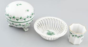 3 db Herendi porcelán: petrezselyemmintás lábas bonbonier (1943) + kis váza + zöld Apponyi mintás fonott tálka. Kézzel festett, jelzett, hibátlan / minimális kopással. d: 6 - 11,5 cm, m: 6 - 10,5 cm