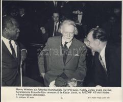 Kodály Zoltánról készült fénykép Kádár János illetve Henry Winston társaságában
