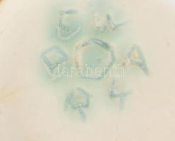 Iparművészeti vállalatos Gorka kerámia váza, jelzett, kopásnyomokkal, m: 15 cm