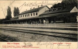 1906 Kiskapus, Kis-Kapus, Kleinkopisch, Copsa Mica; Vasútállomás. Guggenberger Frigyes kiadása / Gara / railway station