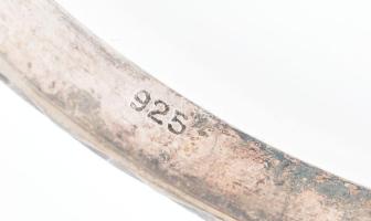 Ezüst(Ag) karperec, 2 db, jelzett, egyik belsején reszelés nyomaival, nettó: 27,9 g