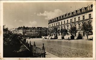 1944 Ungvár, Uzshorod, Uzhhorod, Uzhorod; Kossuth tér, Városháza, piac / square, town hall, market (fl)