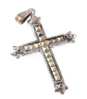 Ezüst(Ag) kereszt medál, jelzett, h: 3 cm, bruttó: 3,5 g