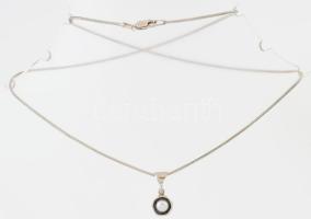 Ezüst(Ag) kígyó nyaklánc függővel, jelzett, h: 45 cm, bruttó: 5,8 g