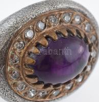 Ezüst(Ag) gyűrű ametiszttel, jelzett, méret: 55, bruttó: 15,6 g