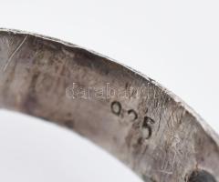 Ezüst(Ag) gyűrű ametiszttel, jelzett, méret: 55, bruttó: 15,6 g