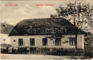 1913 Udvari, Római katolikus iskola. Weisz Aladár kiadása (EK)