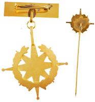 ~1980. "A Békéért" zománcozott fém kitüntetés eredeti, tokban miniatűrrel T:1-