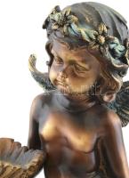 Jelzés nélkül: Angyalka. Poliszton. Egyik szárnya ragasztott, m: 36 cm