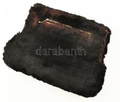 Régi kézmelegítő muff, fekete műszőr, cipzárral zárható zsebbel, 25x33 cm