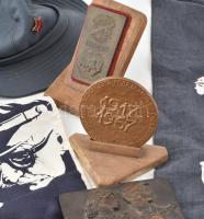 Munkásőr csoportvezető főtiszt komplett hagyatéka: Egyenruhák, gyakorló és díszzubbonyok, gyakorló s...