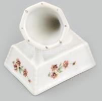 Gramofon, porcelán figura, matricás, jelzés nélkül, kis kopással, 6,5x4,5x7,5 cm