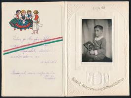cca 1930 Gyerek fotó irredenta fotótartó kartonban. Hiszek Magyarország feltámadásában. Dombornyomott angyalos címerrel