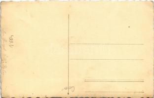 Nagybiccse, Nagy-Bittse, Velká Bytca, Bytca; gyerek kutyával télen / child with dog in winter. photo...