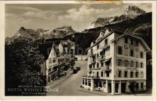 Brunnen (Ingenbohl), Hotel Weisses Kreuz / White Cross Hotel, restaurant, automobiles (glue marks)