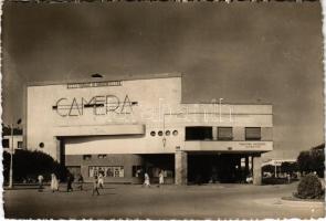 Meknes, Place de Gaulle / square, shops (EB)